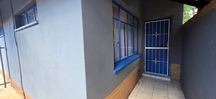 3 Bedroom Property for Sale in Songloed North West